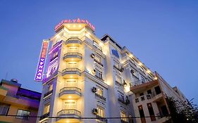 Yến Nam Hotel